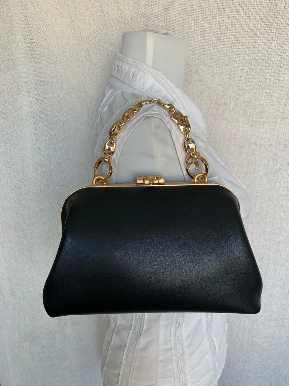 NEW Tory Burch Cleo Black Leather Small Kiss Lock Chain Handbag/Crossbody Bag